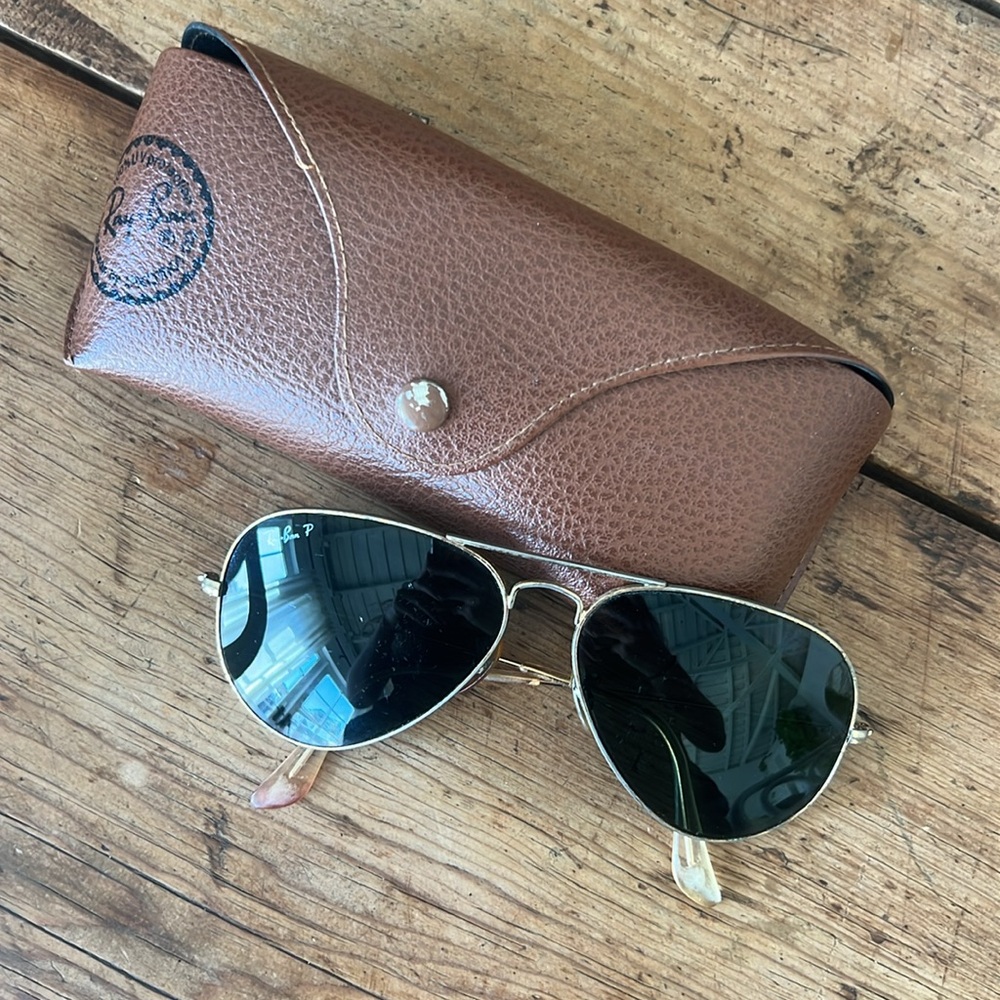 Classic Ray-Ban Polarized Aviator Sunglasses